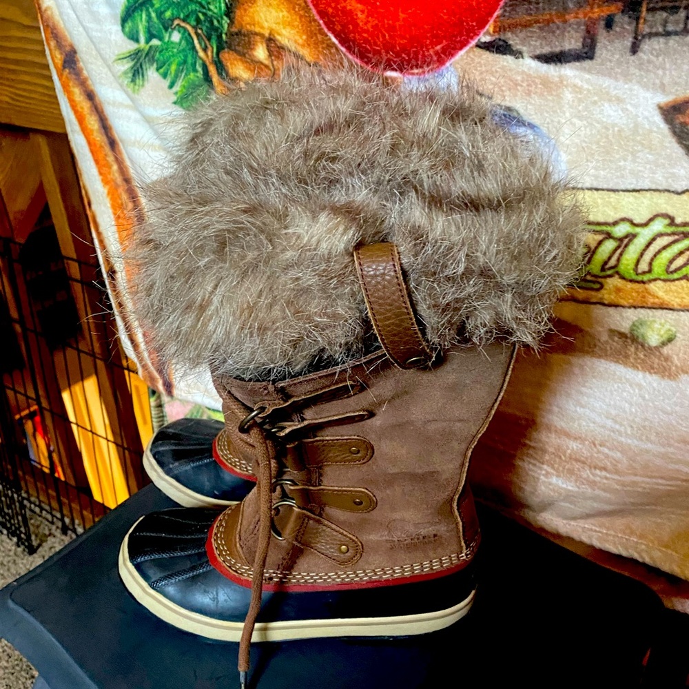 Sorel Joan of Arc snow boots